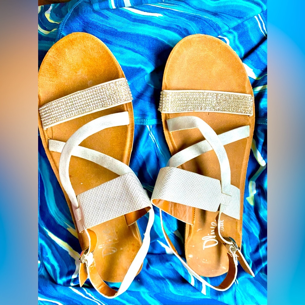 Olive Street Strappy Sandles, Size 8
